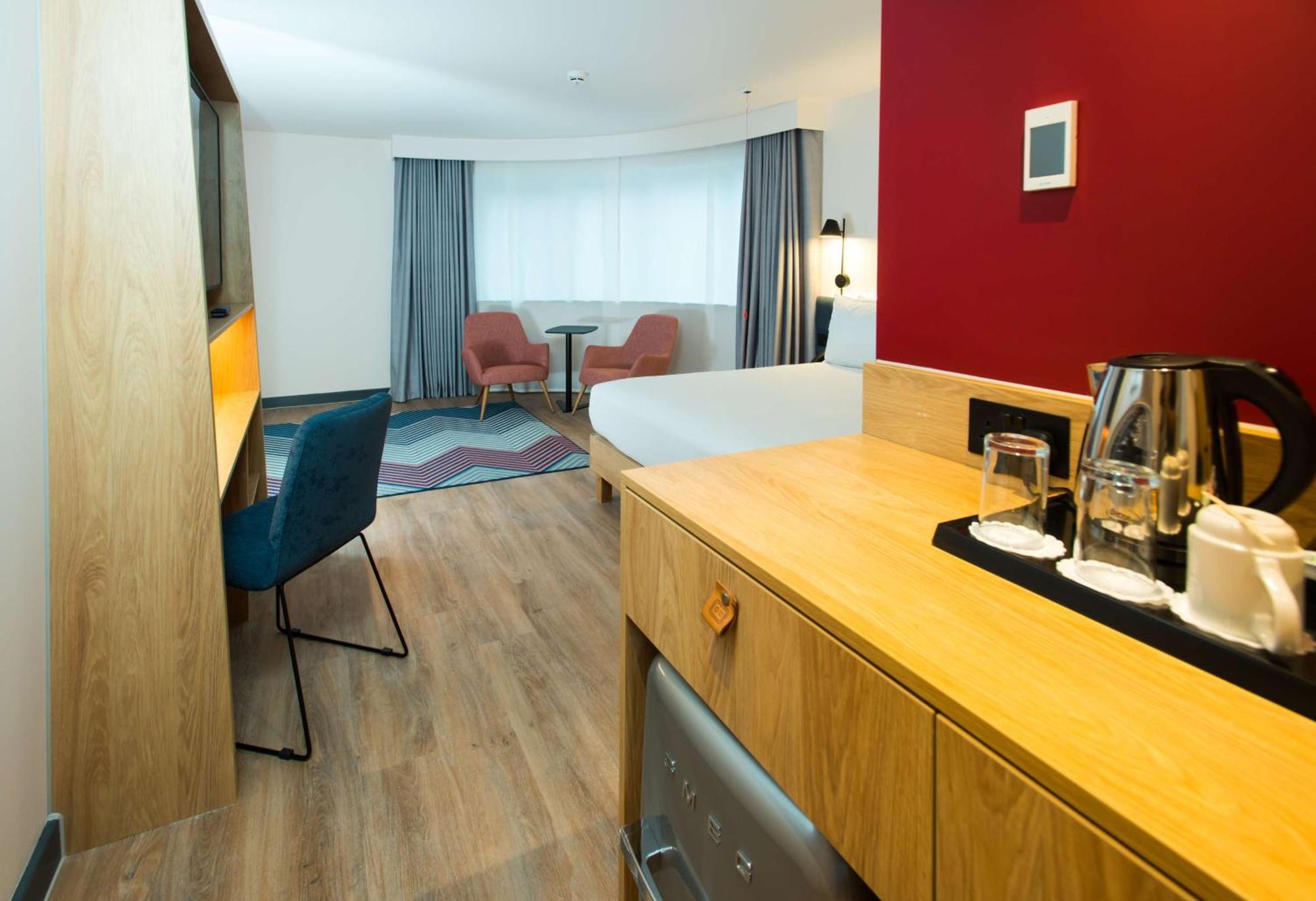 Hampton By Hilton Park Royal Hotel
