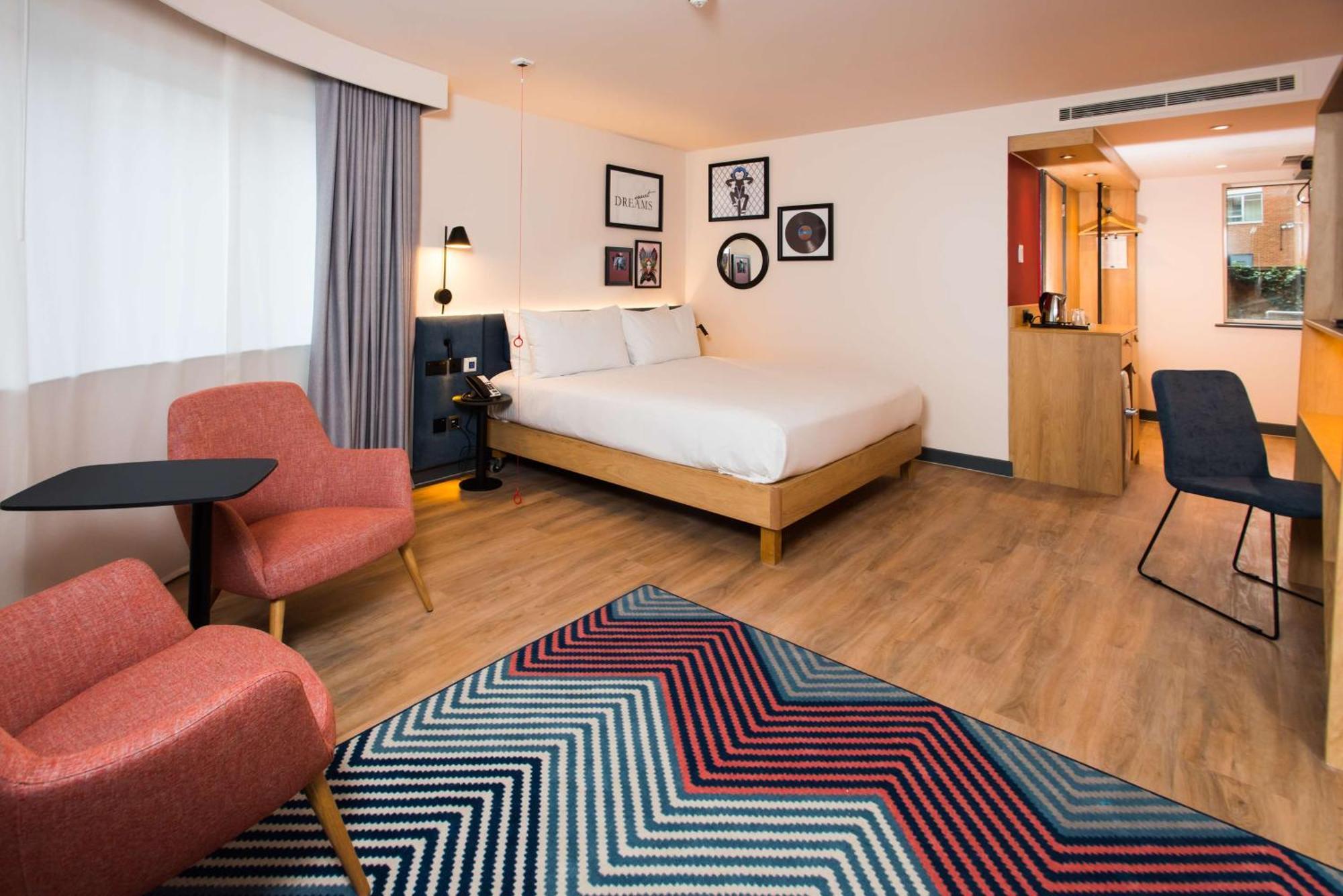 Hampton By Hilton Park Royal Londres