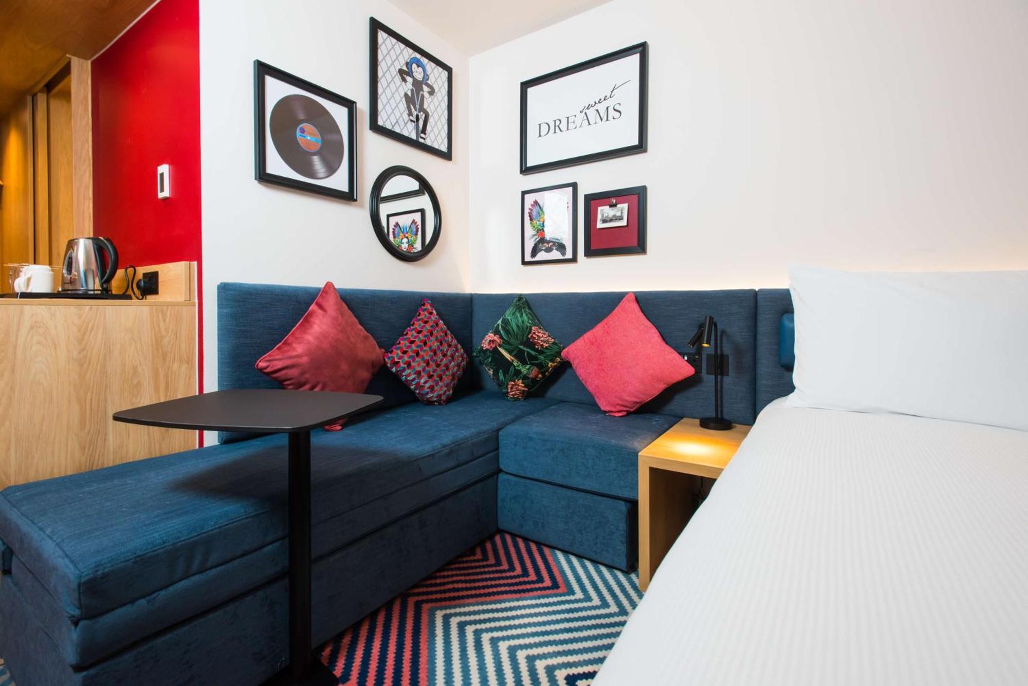 Hampton By Hilton Park Royal Hotel 3*
