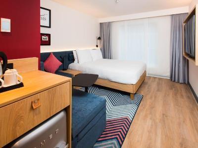 Hampton By Hilton Park Royal Londres