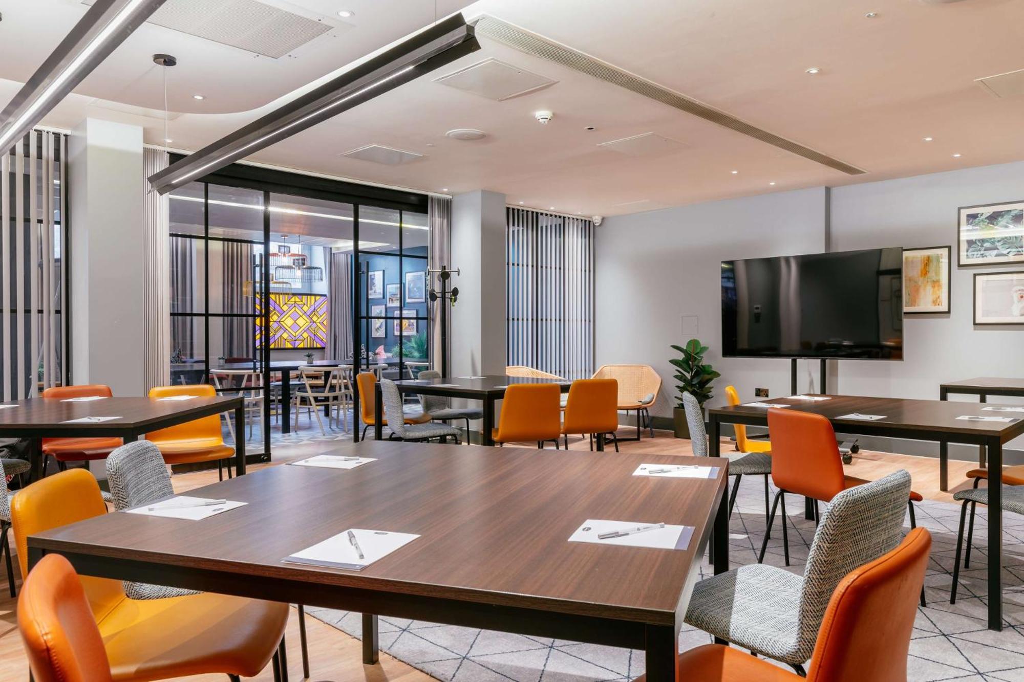Hampton By Hilton Park Royal Hotel Londres